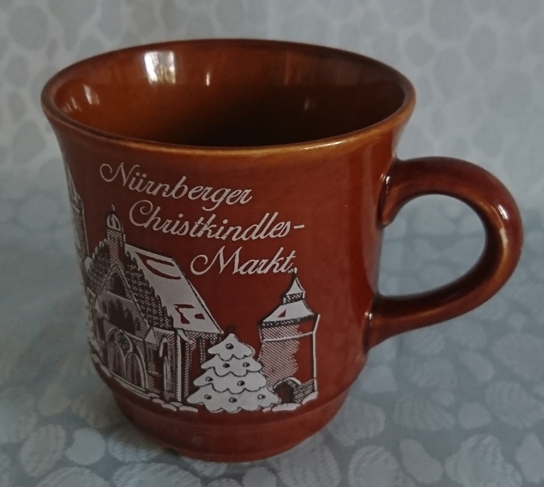 GLÜHWEINTASSE - Keramik / Steingut, Nürnberger Christkindl Markt 1991 Aufschrift Winterschnee Motiv Dekor