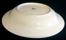 Lade das Bild in den Galerie-Viewer, SUPPENTELLER "Frieda" - Porzellan, Breiter 3farbiger Rand Motiv Dekor, Handgemalt / Hand painted
