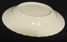 Lade das Bild in den Galerie-Viewer, 2er Set ESPRESSO UNTERTASSEN - Porzellan, Kreise Spiralen Linien Abstrakt Punkte Relief Motiv Dekor
