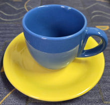 Lade das Bild in den Galerie-Viewer, 3er KAFFEEGEDECK &quot;Scandia&quot; - Porzellan, Einfärbiges Modernes Motiv Dekor (Blau / Gelb / Blau)
