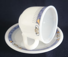 Lade das Bild in den Galerie-Viewer, 2er TEEGEDECK "USA Home Set" - Acrylglas, Abstrakt Wolken Schleier Batik Zeichen Symbol Motiv Dekor
