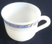 Lade das Bild in den Galerie-Viewer, TEETASSE "USA Home Set" - Acrylglas, Abstrakt Wolken Schleier Batik Zeichen Symbol Motiv Dekor
