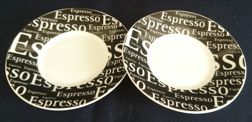 2er Set ESPRESSO UNTERTASSEN - Porzellan, Große Kleine Espresso Aufschrift Breiter Rand Motiv Dekor