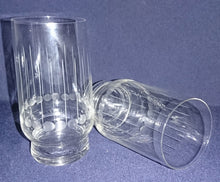 Lade das Bild in den Galerie-Viewer, 2er Set GETRÄNKEGLÄSER - Hartglas, Linien Kreise Punkte Geschliffen Motiv Dekor
