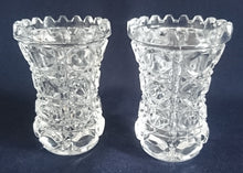 Lade das Bild in den Galerie-Viewer, KLEINE BLUMENVASE - 24% Pbo Bleikristall, Geschliffen Geometrisch Oktagon Streifen Balken Stern Dekor
