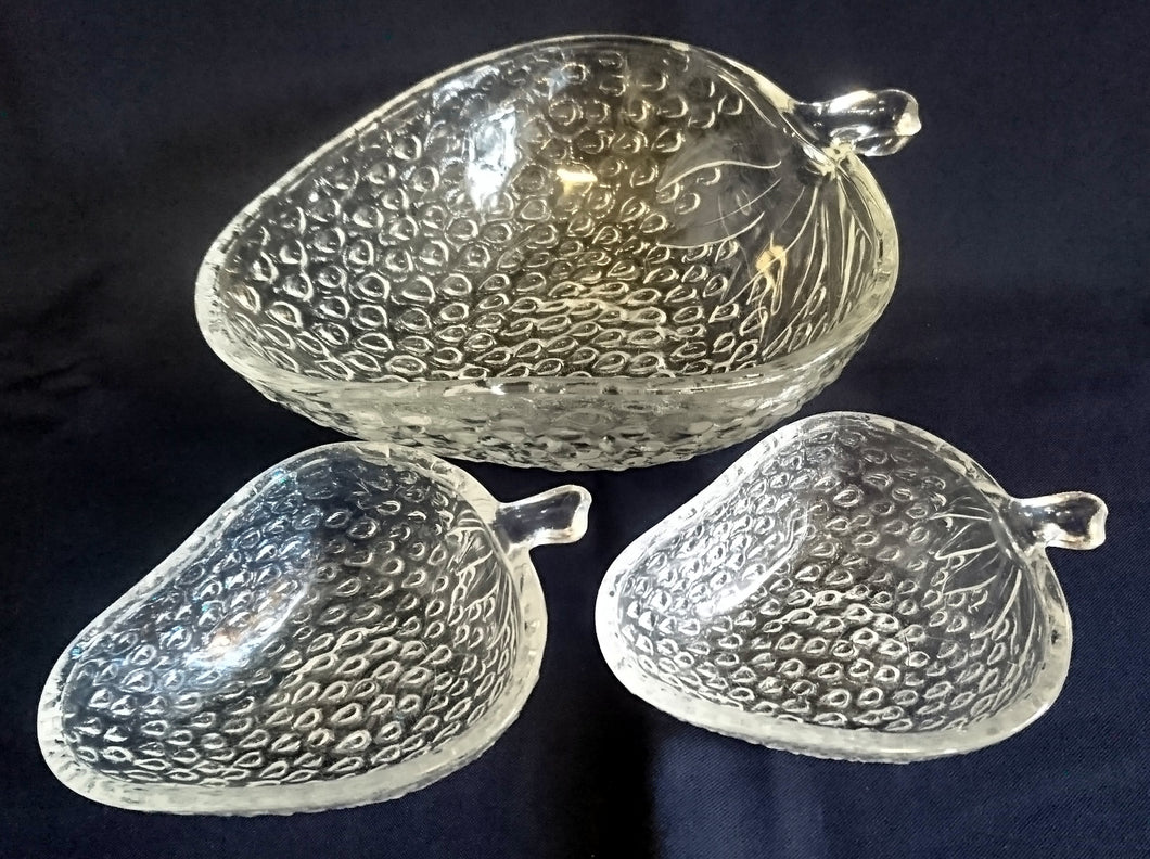 3er Set GROßE & KLEINE BEILAGEN~ DESSERTSCHALEN - Hartglas, Obst Frucht Erdbeere Form Relief Motiv Dekor