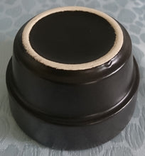 Lade das Bild in den Galerie-Viewer, 5er Set BEILAGENSCHÄLCHEN &amp; SERVIERSTÄNDER - Edelstahl &amp; Keramik , Einfärbiges Modernes Designform Motiv Dekor
