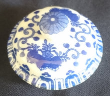 Lade das Bild in den Galerie-Viewer, BEHÄLTERDECKEL - Porzellan, Typisch China Blau Motiv Dekor
