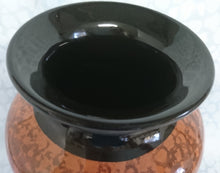 Lade das Bild in den Galerie-Viewer, BLUMENVASE - Porzellan, Schwarz Breite Ränder Meliertes Motiv Dekor
