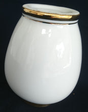 Lade das Bild in den Galerie-Viewer, BLUMENVASE - Porzellan, Breiter und schmaler Goldrand Motiv Dekor
