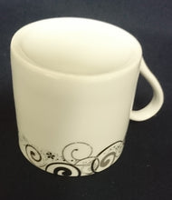 Lade das Bild in den Galerie-Viewer, 2er Set ESPRESSO~ KAFFEETASSEN - Porzellan, Abstrakt Geometrische Kreise Wirbel Spiralen Motiv Dekor
