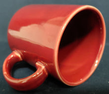Lade das Bild in den Galerie-Viewer, KAFFEETASSE - Keramik / Steingut, Einfärbiges Braunrotes Motiv Dekor
