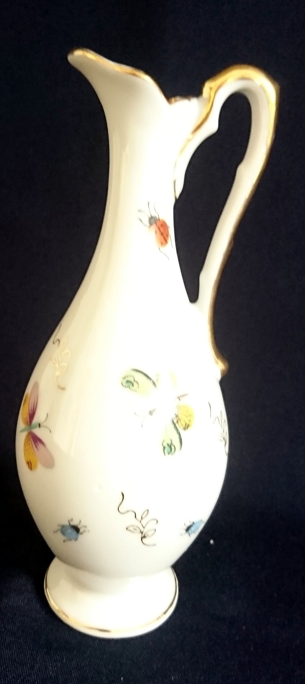 KÄNNCHEN BLUMENVASE - Porzellan, Flora Fauna Tiere Insekten Käfer Schmetterlinge Goldrand Linien Motiv Dekor (BC) (G)