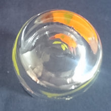 Lade das Bild in den Galerie-Viewer, SHOT~ SCHNAPS~ GETRÄNKEGLAS - Hartglas, Flora Rosen Blumenblüte Blatt Blätter Motiv Dekor
