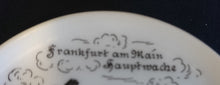 Lade das Bild in den Galerie-Viewer, SAMMELTELLERCHEN UNTERSETZER - Porzellan, Frankfurt am Main Hauptwache Zeichnungen Motiv Dekor (BC)
