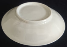 Lade das Bild in den Galerie-Viewer, 2er TEEGEDECK - Porzellan, Flora Rosenblumen Blüten Blatt Blätter Linien Relief Motiv Dekor
