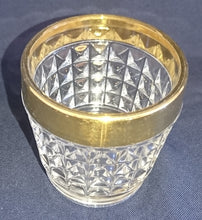 Lade das Bild in den Galerie-Viewer, 6er Set WHISKEY~ WHISKY~ GETRÄNKEGLÄSER - Hartglas, Breiter Goldrand Viereck Quadrat Karo Relief Motiv Dekor
