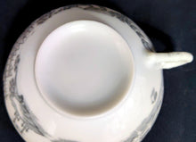 Lade das Bild in den Galerie-Viewer, KAFFEETASSE - Porzellan, Flora Landschaft Baum Bäume Pflanzen Abstrakt Motiv Dekor
