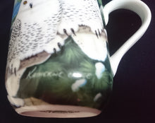 Lade das Bild in den Galerie-Viewer, KAFFEETASSE &quot;Birds of the World&quot; - Porzellan, Snow Owls Schnee Eule Flora Fauna Motiv Dekor, Design Katherine Castle
