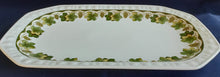 Lade das Bild in den Galerie-Viewer, GROßE BEILAGENPLATTE - Porzellan, Flora Weinblätter Blatt Trauben Früchte Relief Motiv Dekor
