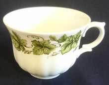 Lade das Bild in den Galerie-Viewer, 2er Set 2er TEEGEDECKE - Porzellan, Flora Weinblatt Blätter Pflanzen Ranken Motiv Dekor
