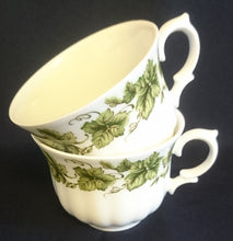 Lade das Bild in den Galerie-Viewer, 2er Set 3er TEEGEDECKE - Porzellan, Flora Weinblatt Blätter Pflanzen Ranken Motiv Dekor
