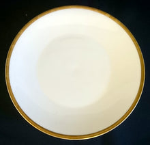 Lade das Bild in den Galerie-Viewer, 2er Set DESSERTTELLER - Porzellan, Goldrand Klassisch Motiv Dekor
