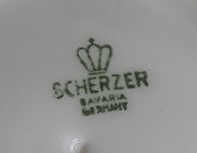 Lade das Bild in den Galerie-Viewer, SAUCIER~ BEILAGENSCHALE MIT UNTERTELLER - Porzellan, Breiter Blauen Rand Linien Striche Relief Motiv Dekor
