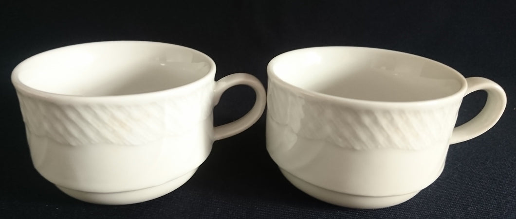 2er Set KAFFEETASSEN - Porzellan, Geometrisch Striche Linien Wellen Relief Motiv Dekor (BC)