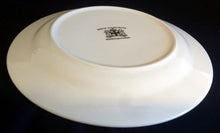 Lade das Bild in den Galerie-Viewer, 2er Set DESSERTTELLER - Porzellan, Flora Blatt Blätter Abstrakt Viereck Motiv Dekor
