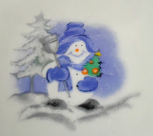 Lade das Bild in den Galerie-Viewer, 2er Set DESSERTTELLER - Porzellan, Advent Weihnachten Winter Schnee Baum Bäume Rand Symbole Motiv Dekor
