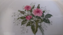 Lade das Bild in den Galerie-Viewer, DESSERTTELLER "Annabell" - Porzellan, Goldrand Flora Rosenblumen Blüten Relief Motiv Dekor
