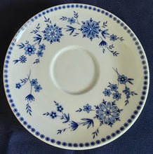 Lade das Bild in den Galerie-Viewer, Zweier Kaffee-Gedeck aus Porzellan mit Punkte- und Kreisdekor, Flora-Blumen, Pflanzen- und Blättermotiv von Seltmann Weiden.
