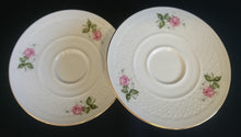 Lade das Bild in den Galerie-Viewer, 2er Set UNTERTASSEN "Annabell" - Porzellan, Goldrand Flora Rosenblumen Blüten Relief Motiv Dekor
