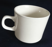 Lade das Bild in den Galerie-Viewer, 2er Set KAFFEEGEDECK - Keramik / Steingut, Flora Lilien Blumenblüten Pflanzen Motiv Dekor
