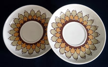 Lade das Bild in den Galerie-Viewer, 3er KAFFEEGEDECK - Porzellan, Geometrisches Abstraktes Wellen Zeichen Streifen Balken Motiv Dekor
