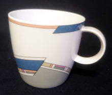 Lade das Bild in den Galerie-Viewer, KAFFEETASSE &quot;York Cubic&quot; - Porzellan, Abstrakt Geometrisches Balken Rechteck Geschwungene Streifen Motiv Dekor
