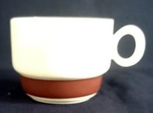 Lade das Bild in den Galerie-Viewer, 2er Set 3er KAFFEEGEDECKE - Porzellan, Geometrisches Abstraktes Wellen Zeichen Streifen Balken Motiv Dekor
