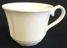 Lade das Bild in den Galerie-Viewer, 3er KAFFEEGEDECK - Porzellan, Moderne Gastronomische Gewölbte Relief Form Motiv Dekor
