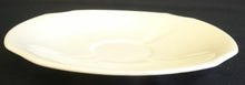 Lade das Bild in den Galerie-Viewer, 3er KAFFEEGEDECK - Porzellan, Moderne Gastronomische Gewölbte Relief Form Motiv Dekor

