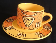Lade das Bild in den Galerie-Viewer, UNTERTASSE &quot;Pasiega&quot; - Keramik / Steingut, Abstrakt Geometrische Zeichen Spirale Linien Motiv Dekor (nBC)
