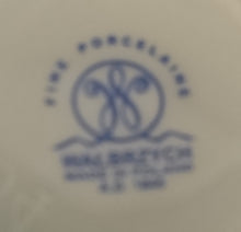 Lade das Bild in den Galerie-Viewer, 3er Set MILCHKÄNNCHEN &amp;  ZUCKERDOSE MIT DECKEL - Porzellan, Abstrakt Symbole Zeichen Geometrisches Motiv Dekor
