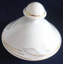 Lade das Bild in den Galerie-Viewer, 23 Teiliges KAFFEESERVICE - Porzellan, Goldrand Flora Blumenblüte Relief Motiv Dekor
