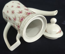 Lade das Bild in den Galerie-Viewer, 5er Set KAFFEEKANNE MIT DECKEL &amp; MILCHKÄNNCHEN &amp; ZUCKERDOSE + DECKEL - Porzellan, Streifen Linien Flora Blumenblüten Motiv Dekor
