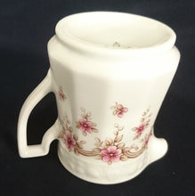 Lade das Bild in den Galerie-Viewer, 3er Set MILCHKÄNNCHEN &amp; ZUCKERDOSE + DECKEL - Porzellan, Streifen Linien Flora Blumenblüten Motiv Dekor
