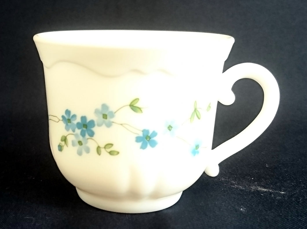 TEETASSE - Acrylglas, Blumen Blüten Wolken Relief Rand Dekor