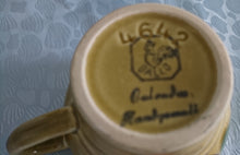 Lade das Bild in den Galerie-Viewer, TEETASSE - Keramik / Steingut, Obstmotiv Dekor
