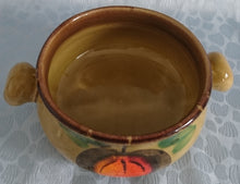 Lade das Bild in den Galerie-Viewer, SUPPENTASSE - Keramik / Steingut, Obstmotiv Dekor
