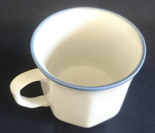 Lade das Bild in den Galerie-Viewer, KAFFEETASSE - Porzellan, Zweifärbiges Linien Rand Motiv Dekor (BC)
