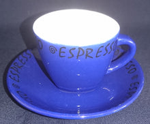 Lade das Bild in den Galerie-Viewer, 2er ESPRESSOGEDECK - Keramik / Steingut, Blau, Schwarze Aufschrift &quot;Espresso&quot; Dekor
